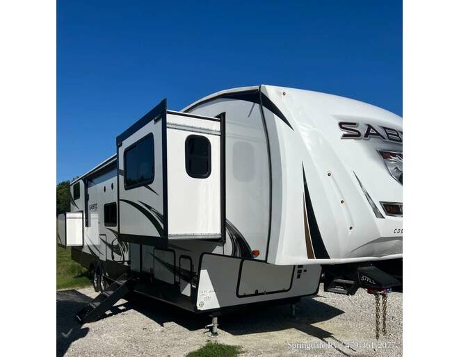 2022 Sabre 37FLL Fifth Wheel at Springdale RV Center STOCK# 022037 Photo 4