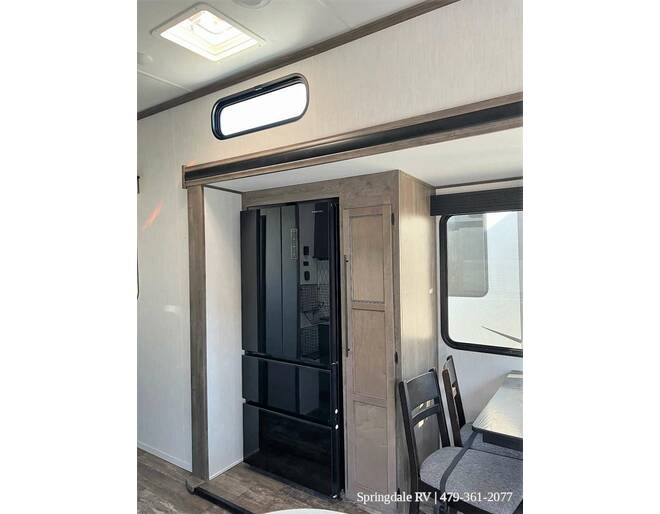 2022 Sabre 37FLL Fifth Wheel at Springdale RV Center STOCK# 022037 Photo 7