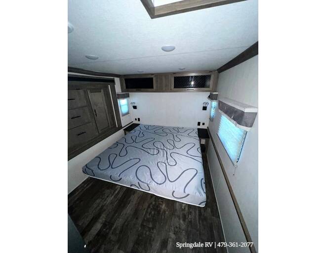 2022 Sabre 37FLL Fifth Wheel at Springdale RV Center STOCK# 022037 Photo 20